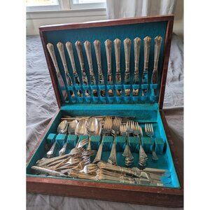 Vintage International Silver Plate Flatware Art Deco Flared Scallop Fluted 106Pc
